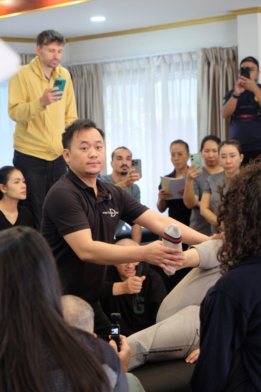 happy customers image